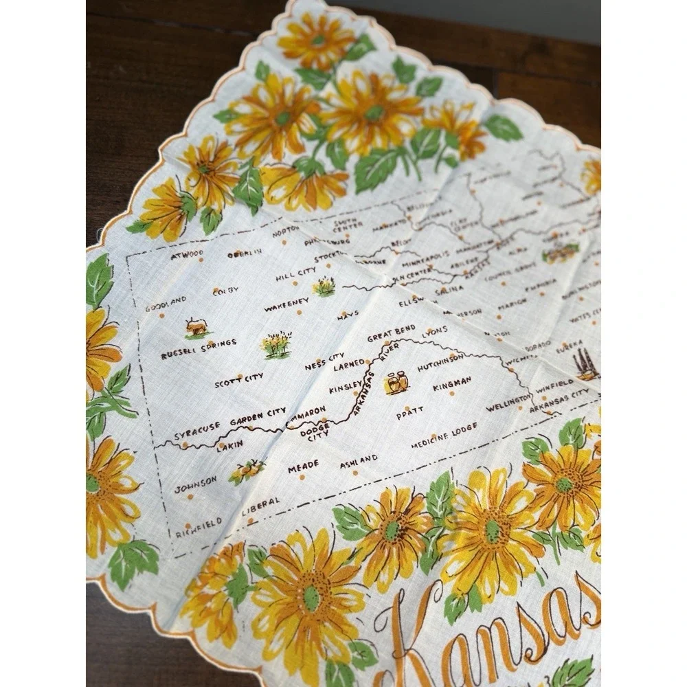 Vintage KANSAS State Handkerchief State Map Hanky Souvenir Pocket Scarf Flowers